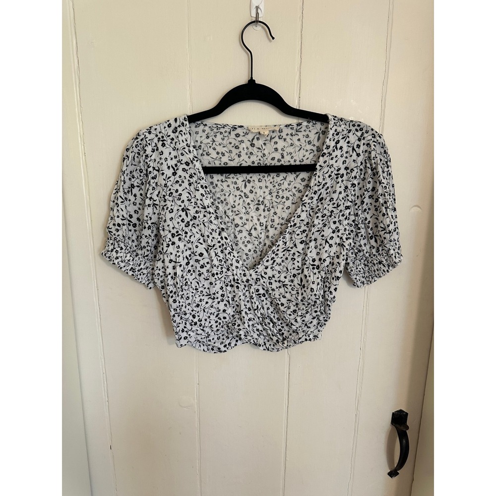 LA Hearts Floral V-Neck Crop Top White Black Smocked‎ Short Sleeve Blouse Small